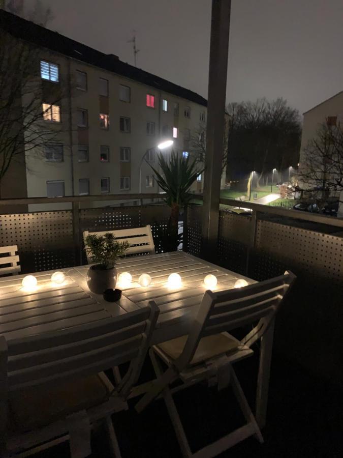 Holiday Home Cologne With Balkon - Near Cologne Fair - Temporary Living- エクステリア 写真